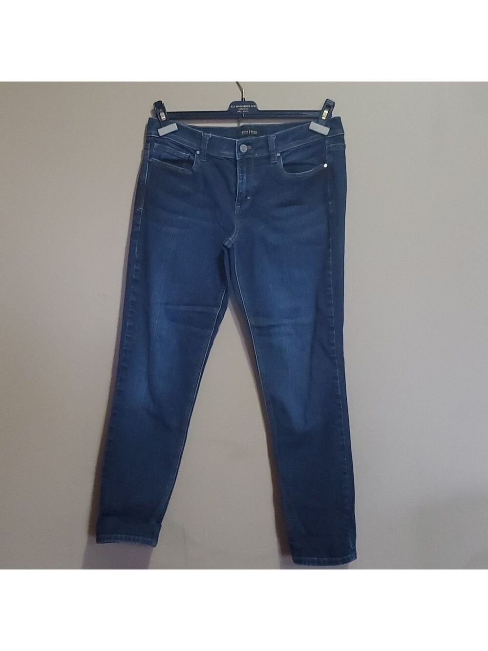 White house black market jeans size 8